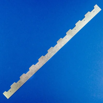 Hřeben kovový 432 mm, 10 rámků, ouško 19 mm