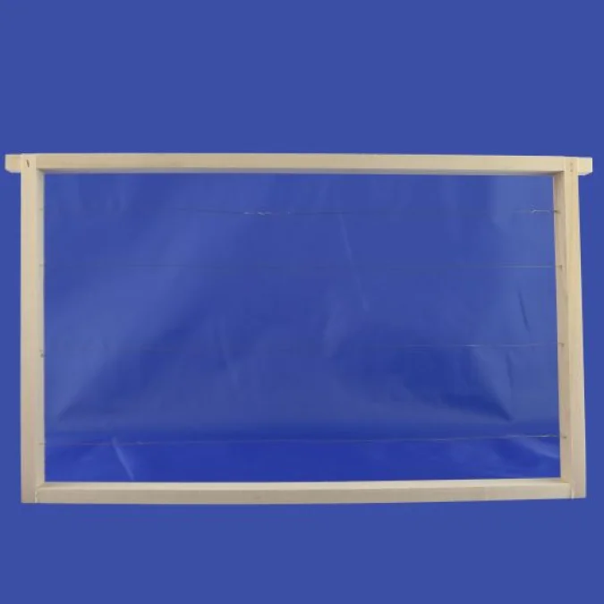 Fotografie 1 z 3: Rámek 42x17 hladký zafrézovaný, drátkovaný