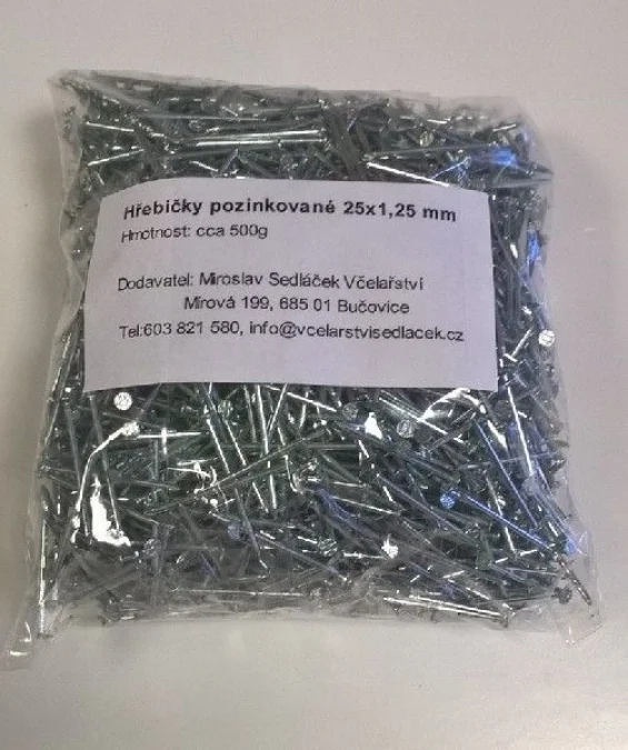 Fotografie 1 z 1: Hřebíčky pozinkované 25x1,25 mm 0,5 kg