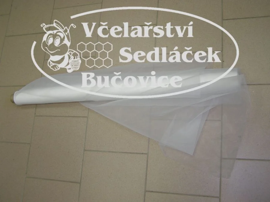 Fotografie 1 z 1: Síto na cezení medu uhelonové jemné, š.104cm (45 S), 162 mirkonů