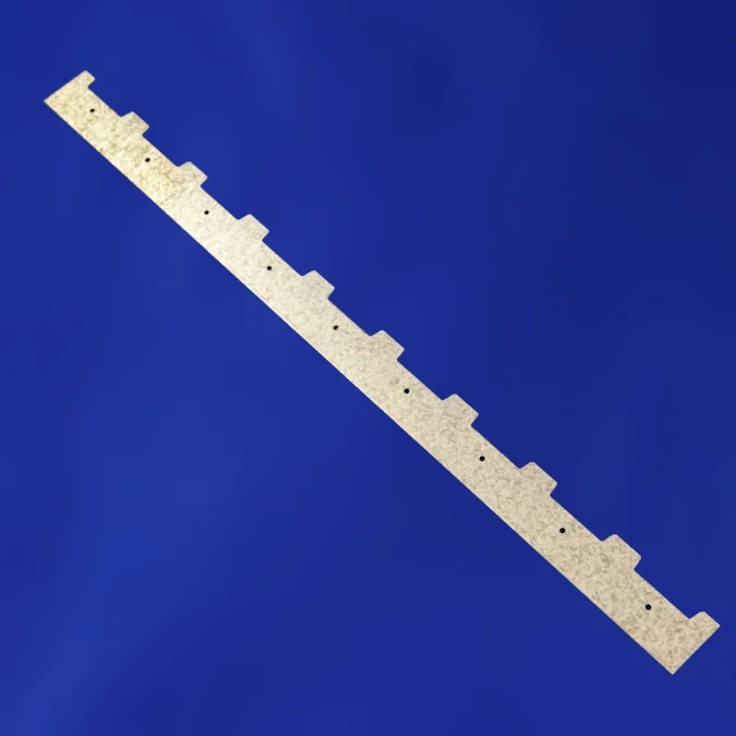 Fotografie 1 z 2: Hřeben kovový 372 mm, 9 rámků, ouška 25 mm